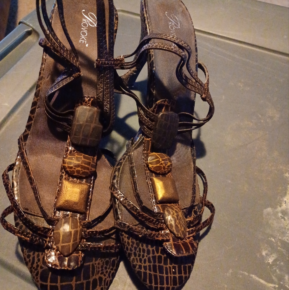 Women Shoes size 9m